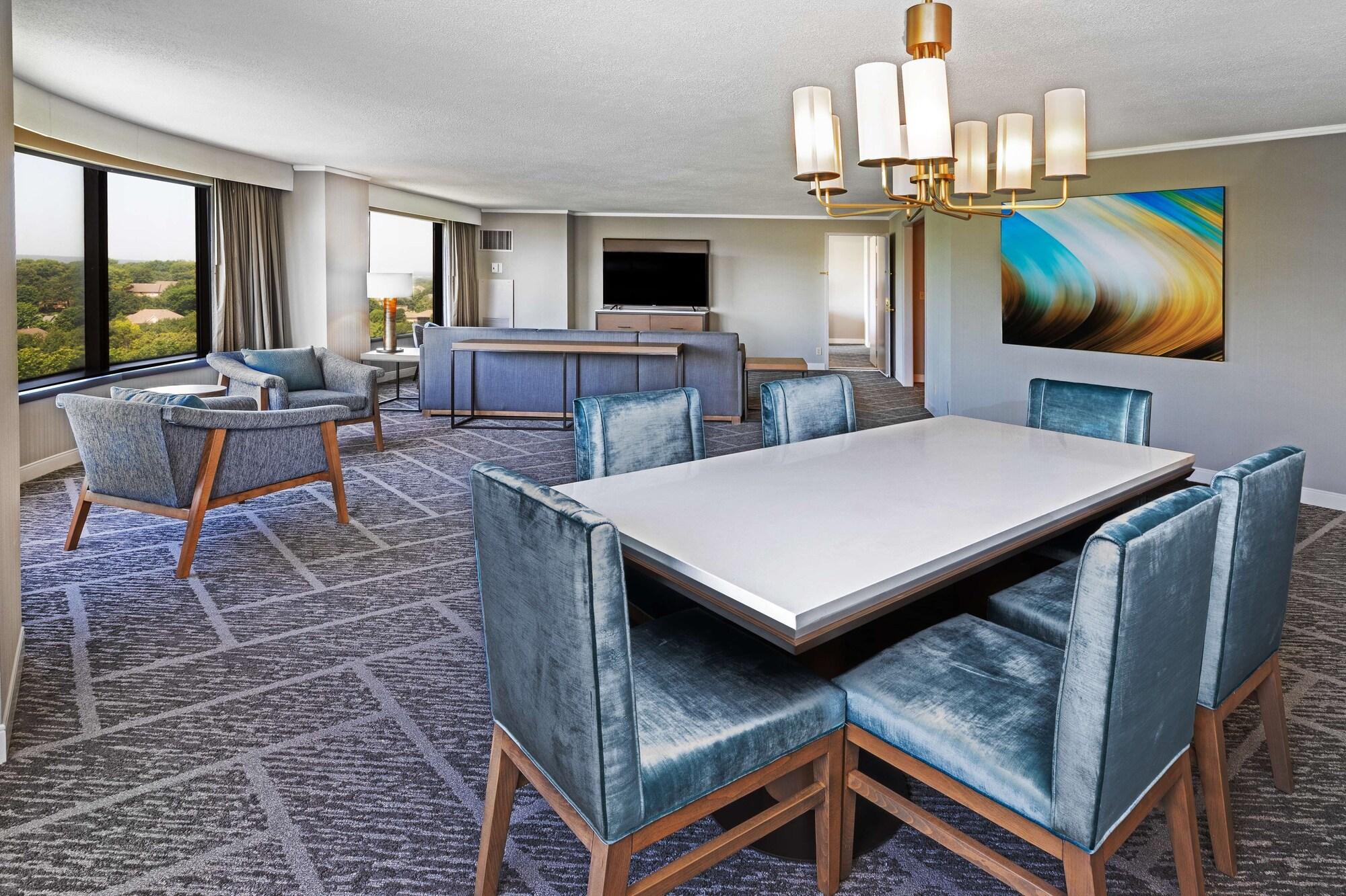 Doubletree By Hilton Tulsa At Warren Place Exterior foto