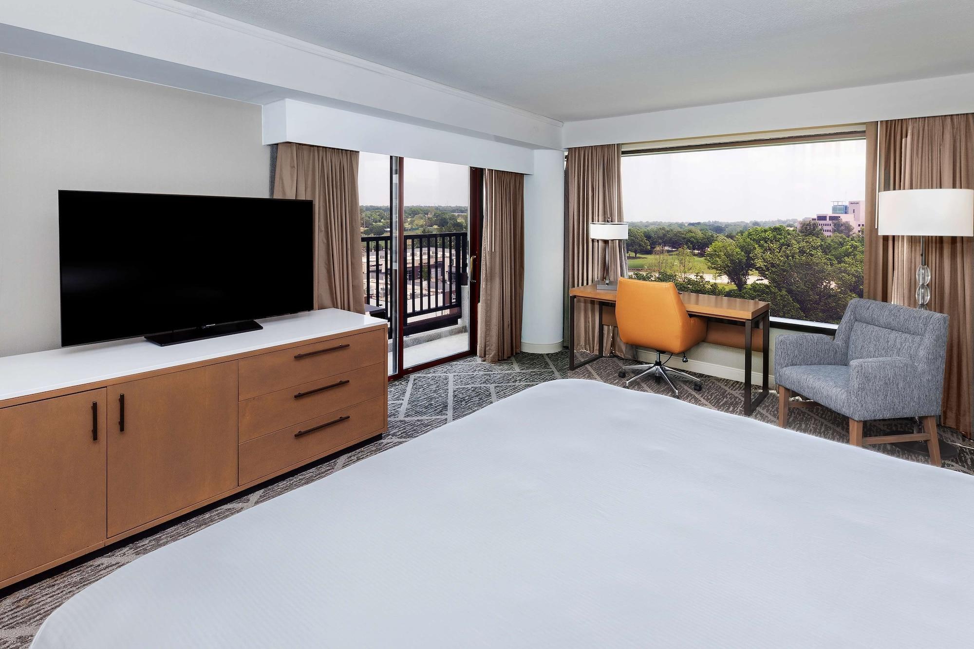 Doubletree By Hilton Tulsa At Warren Place Exterior foto