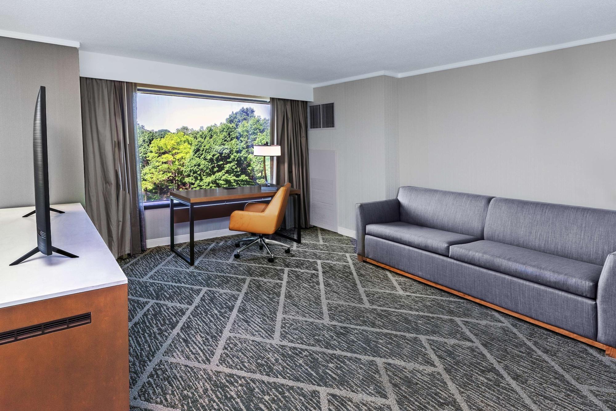 Doubletree By Hilton Tulsa At Warren Place Exterior foto