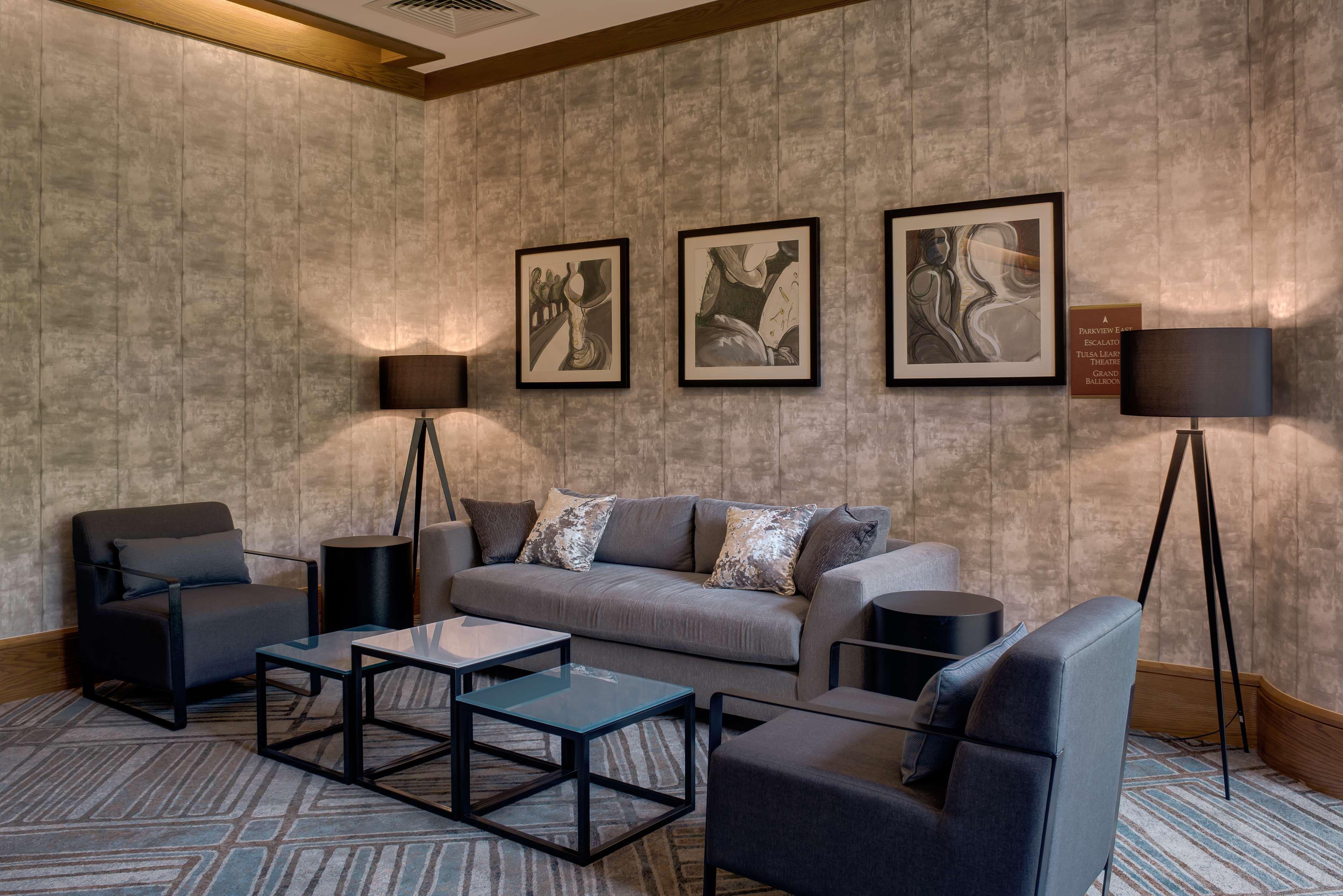 Doubletree By Hilton Tulsa At Warren Place Exterior foto